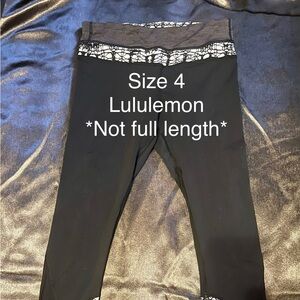 lululemon cropped Black Leggings